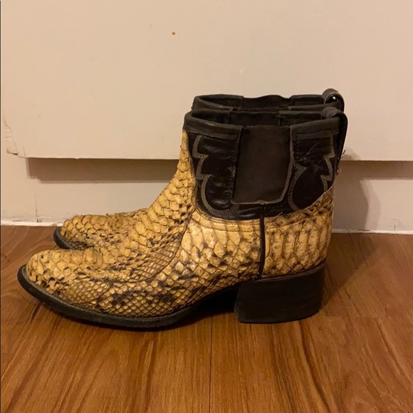 cut off cowboy boots